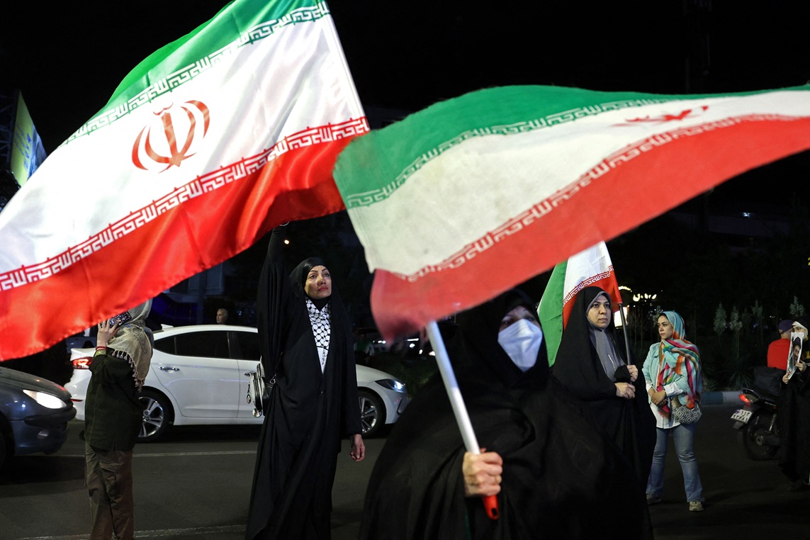 Iran Adds Strait Of Hormuz Maritime Fee Clause To US Deal: Report