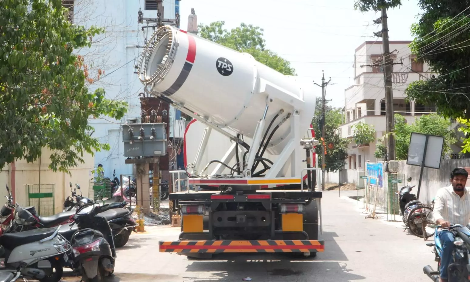 Nellore Rolls Out Hi-Tech Mist Machine To Cool City, Clean Roads And Protect Greenery Nellore Rolls Out Hi-Tech Mist Machine To Cool City, Clean Roads And Protect Greenery