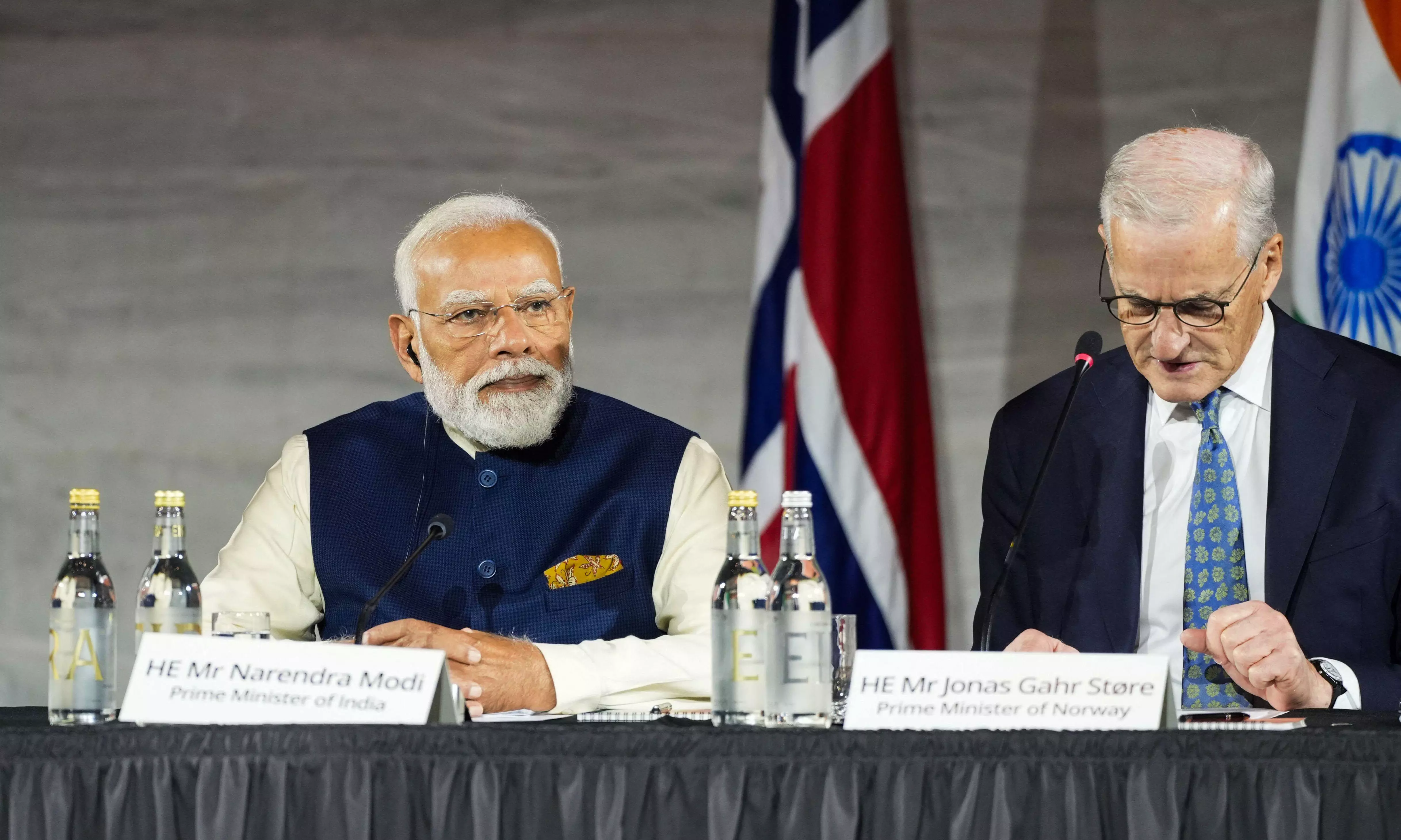 Modi, Norway PM Unveil Green Pact Modi, Norway PM Unveil Green Pact