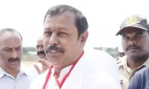 Case on Kadiri JS Incharge for Assaulting Wife Case on Kadiri JS Incharge for Assaulting Wife