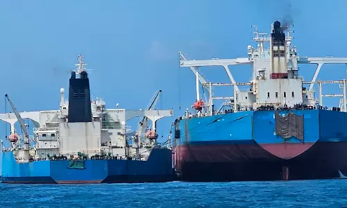 US Extends Sanctions Waiver for Russian Oil Already at Sea