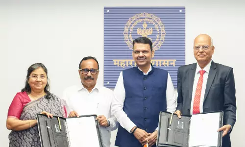 Fadnavis Govt Signs Rs 6.5 Lakh Crore MoUs for 25,400 MW Nuclear Energy Fadnavis Govt Signs Rs 6.5 Lakh Crore MoUs for 25,400 MW Nuclear Energy
