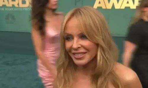 Kylie Minogue Reveals She Privately Battled Cancer for Second Time in 2021 Kylie Minogue Reveals She Privately Battled Cancer for Second Time in 2021