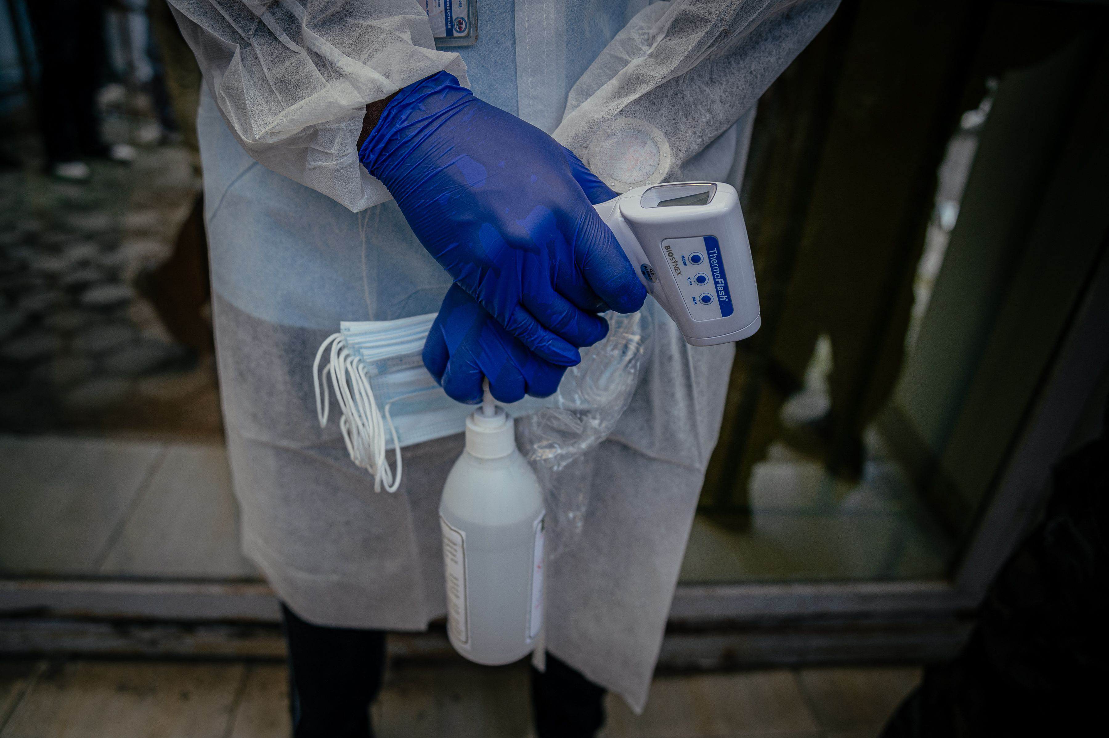 Funding pledges for central Africa Ebola response fall short of $500 million target