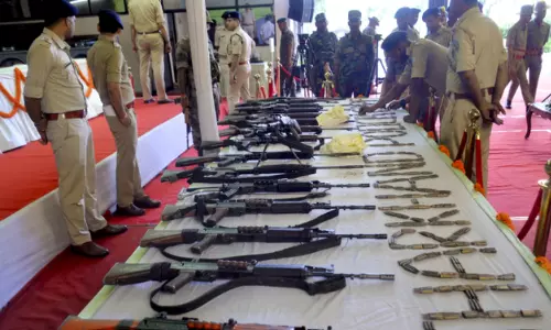 27 Maoists Surrender Before Jharkhand Police in Ranchi 27 Maoists Surrender Before Jharkhand Police in Ranchi