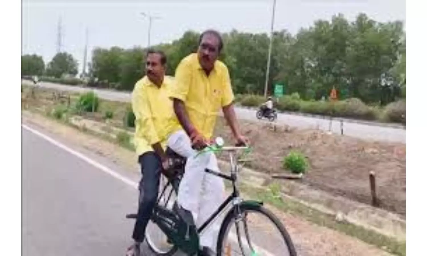 Nimmala Travels By Bicycle And Train To Promote Fuel Conservation Nimmala Travels By Bicycle And Train To Promote Fuel Conservation