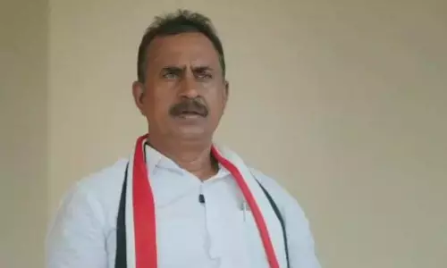 No Split in AIADMK: S P Velumani No Split in AIADMK: S P Velumani