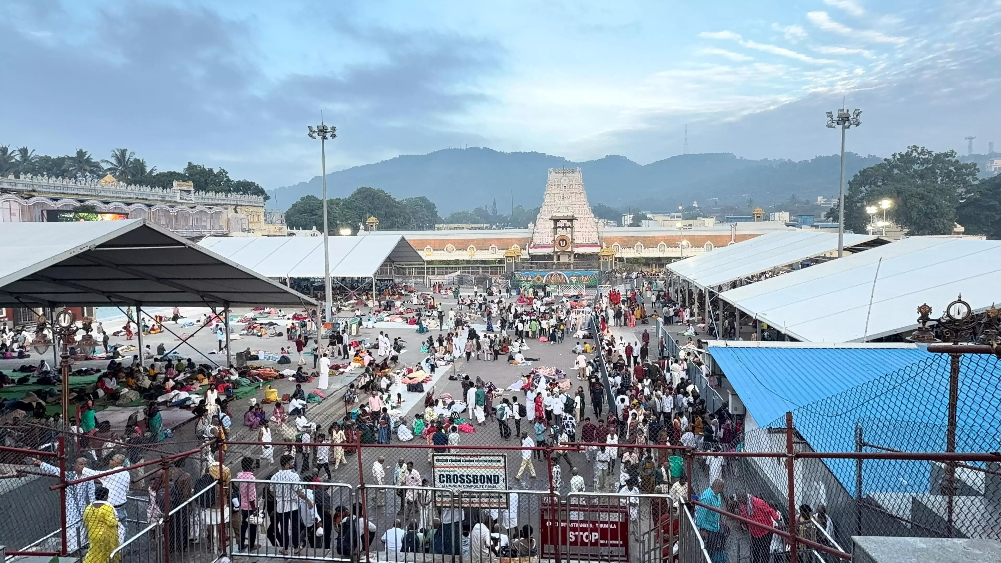 Heavy Rush Continues At Tirumala, Devotees Wait Up To 18 Hours Heavy Rush Continues At Tirumala, Devotees Wait Up To 18 Hours