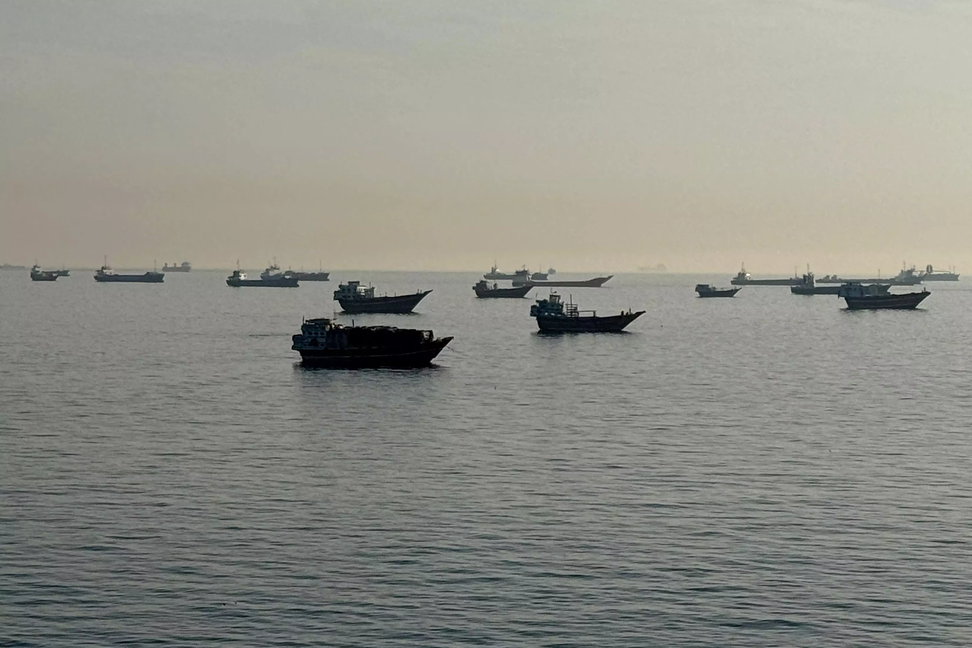 British Navy Prepares to Clear Mines in Hormuz While Waiting for Peace Deal British Navy Prepares to Clear Mines in Hormuz While Waiting for Peace Deal