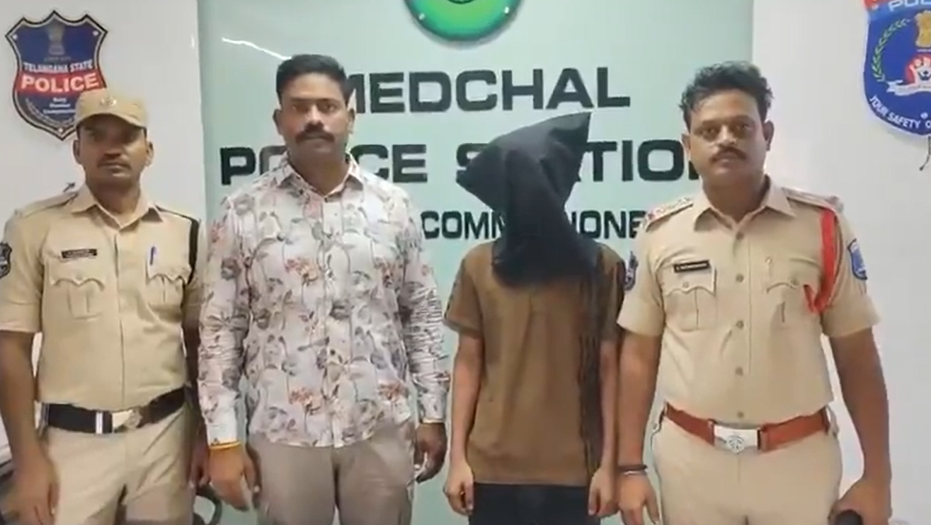 Hotel Waiter in Medchal Detained for Online Links with Pakistan Operatives