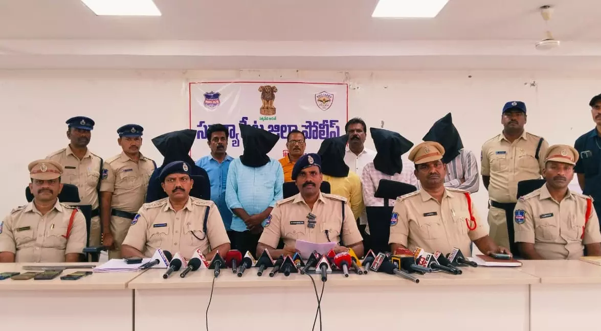 5 Held for Revenge Killing of BRS Leader 5 Held for Revenge Killing of BRS Leader