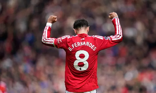 Manchester Uniteds Bruno Fernandes Hits Back at Roy Keane Over Lie Manchester Uniteds Bruno Fernandes Hits Back at Roy Keane Over Lie
