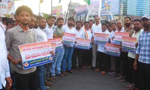 Youth Congress Leaders and Cadre Staged a Protest Against the Hiked Prices of Petrol and Diesel in Karimnagar