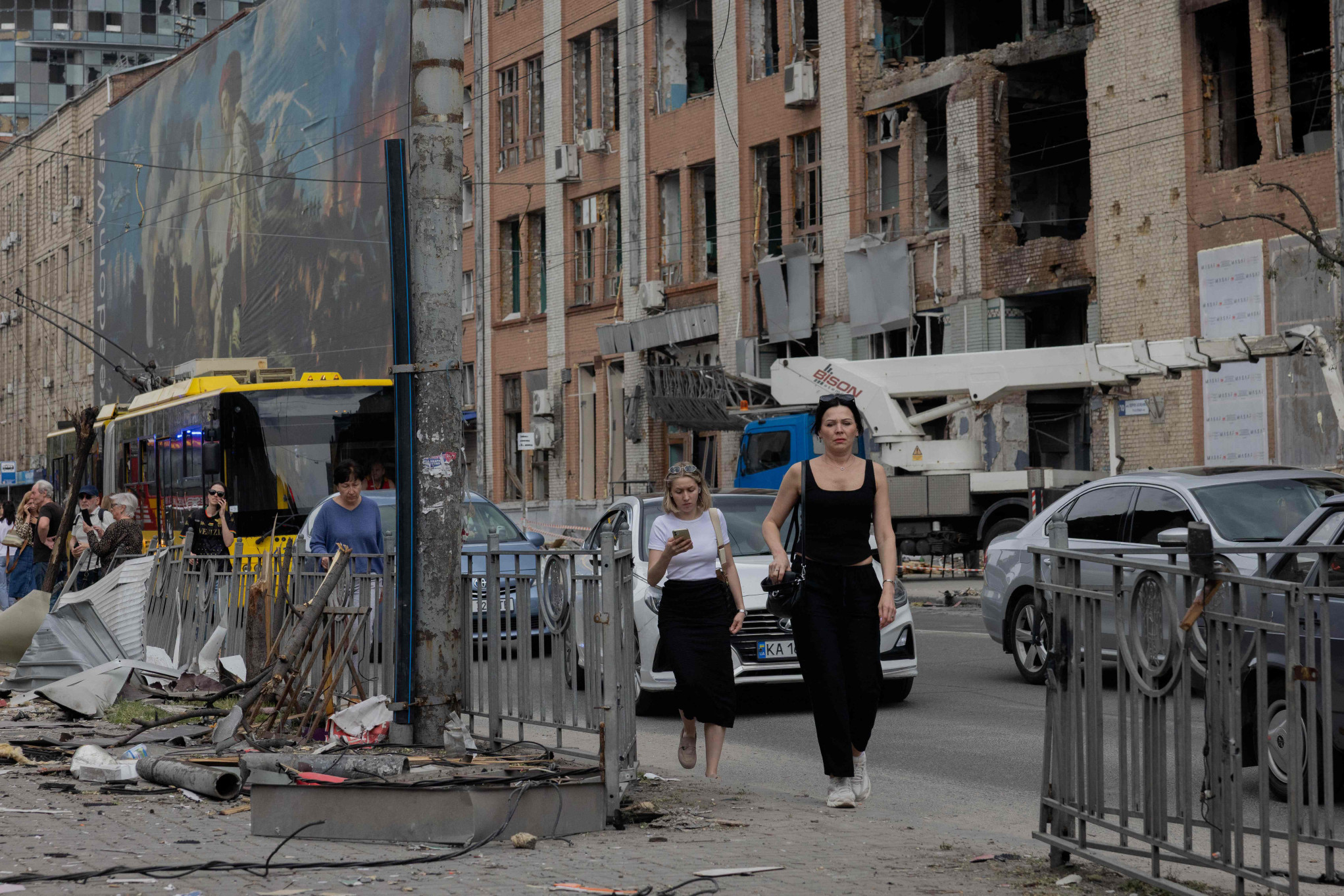 Russia Threatens 'Systematic Strikes' on Kyiv, Urges Evacuation