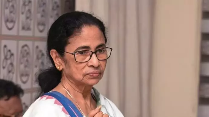 Didi Slams Hawkers Eviction by BJP Govt in WB Didi Slams Hawkers Eviction by BJP Govt in WB