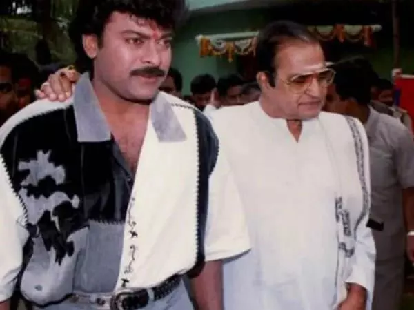 Chiranjeevi Pays Tribute to NTR on His Birth Anniversary Chiranjeevi Pays Tribute to NTR on His Birth Anniversary