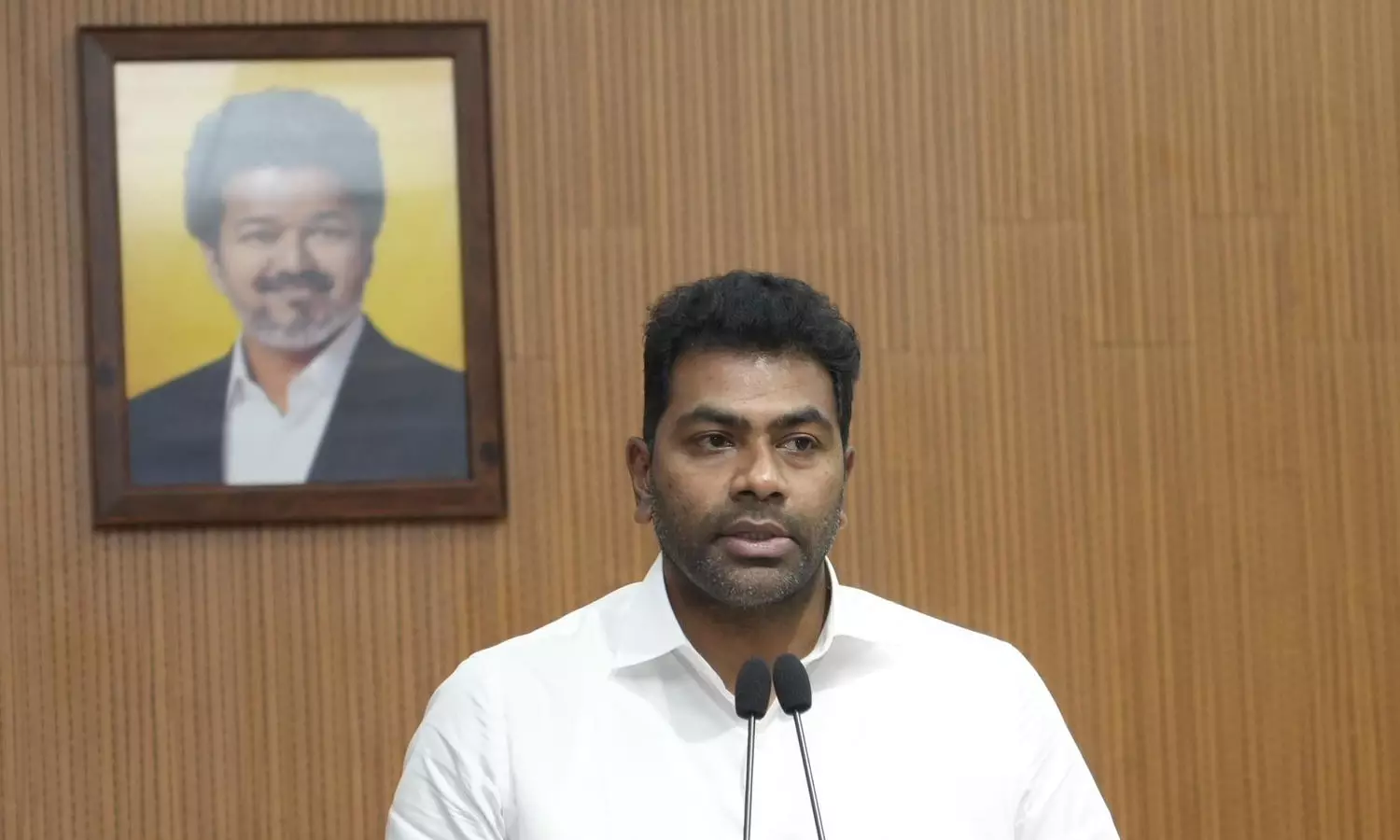 Political Conspiracy Between Dravidian Parties Led to AIADMK Leaders Joining TVK Political Conspiracy Between Dravidian Parties Led to AIADMK Leaders Joining TVK