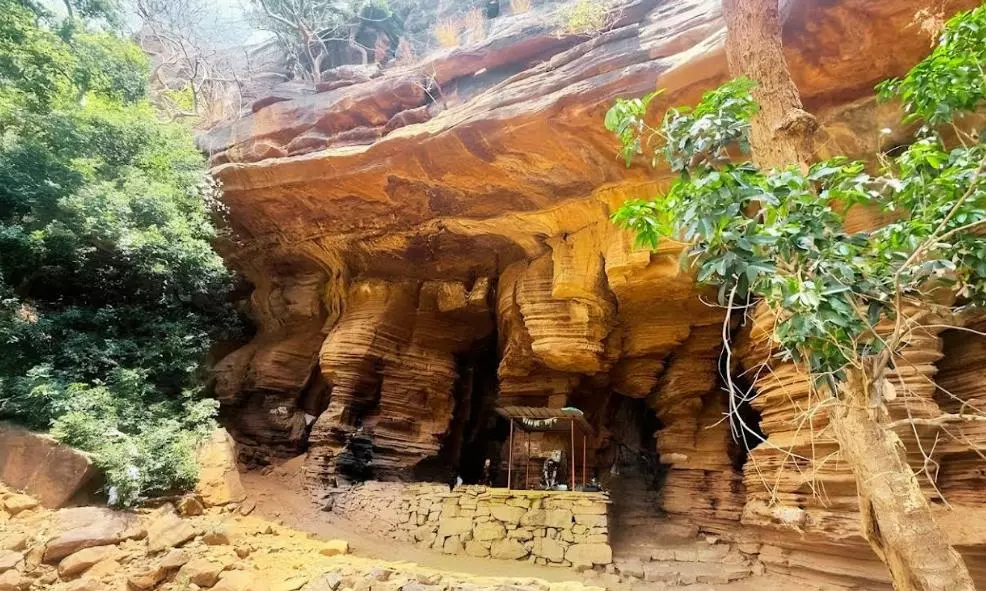 Akka Mahadevi Caves Draw Pilgrims, Adventure Seekers to Nallamala’s Riverine Rockscape Akka Mahadevi Caves Draw Pilgrims, Adventure Seekers to Nallamala’s Riverine Rockscape