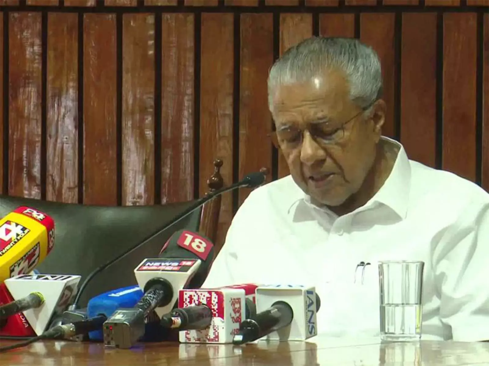 Pinarayi Vijayan Dismisses the Governor’s Policy Address As Directionless Pinarayi Vijayan Dismisses the Governor’s Policy Address As Directionless