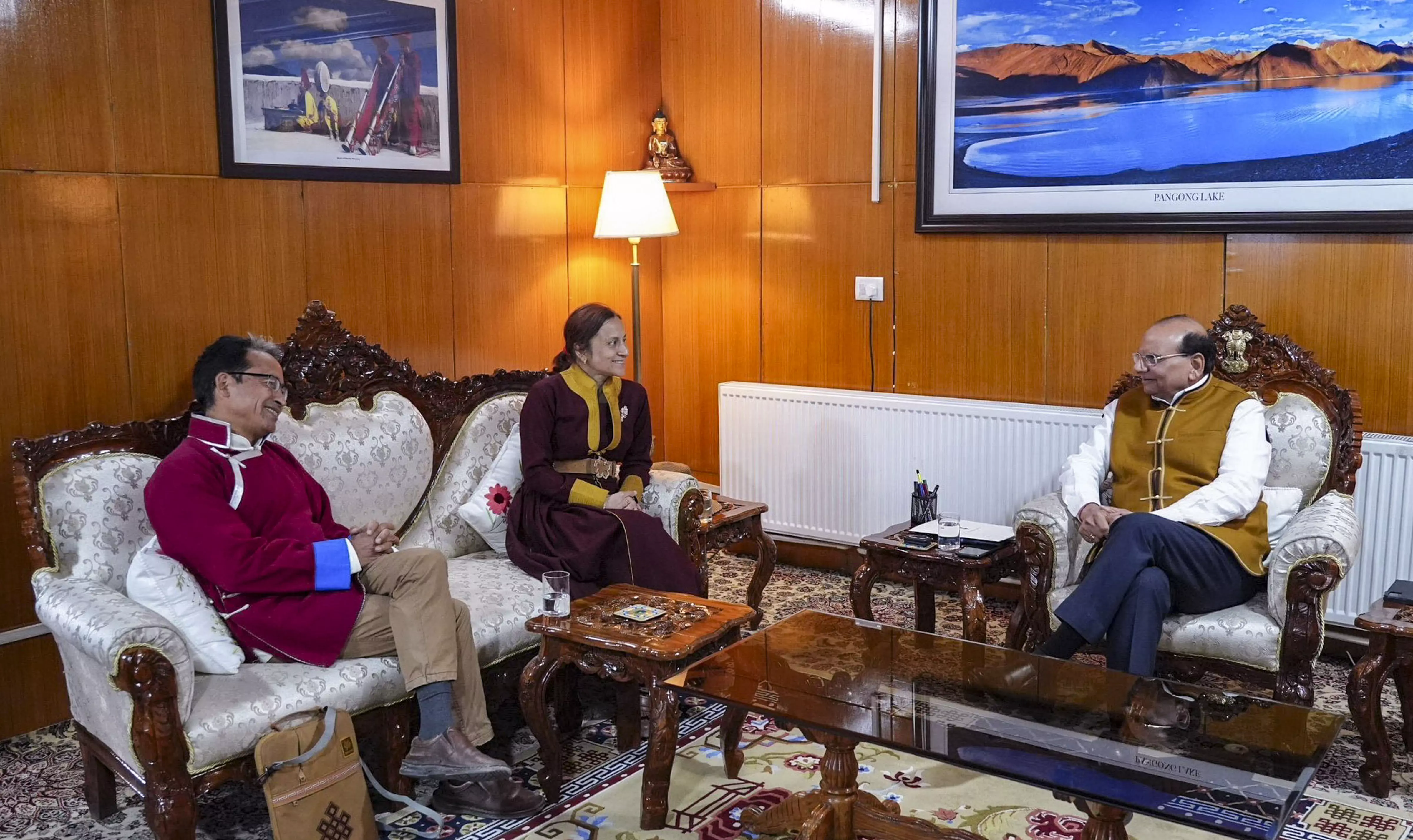 Sonam Wangchuk vs. L-G VK Saxena: A Public Clash Exposing Ladakh’s Deeper Political Fault Lines Sonam Wangchuk vs. L-G VK Saxena: A Public Clash Exposing Ladakh’s Deeper Political Fault Lines