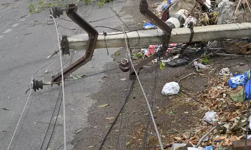 Anantapur Hit by Whirlwinds, Rain Again; Roads Inundated, Power Disrupted Anantapur Hit by Whirlwinds, Rain Again; Roads Inundated, Power Disrupted