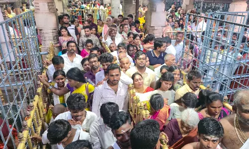 Devotees Flooding Srisailam With Over 30,000 Footfalls Daily Devotees Flooding Srisailam With Over 30,000 Footfalls Daily