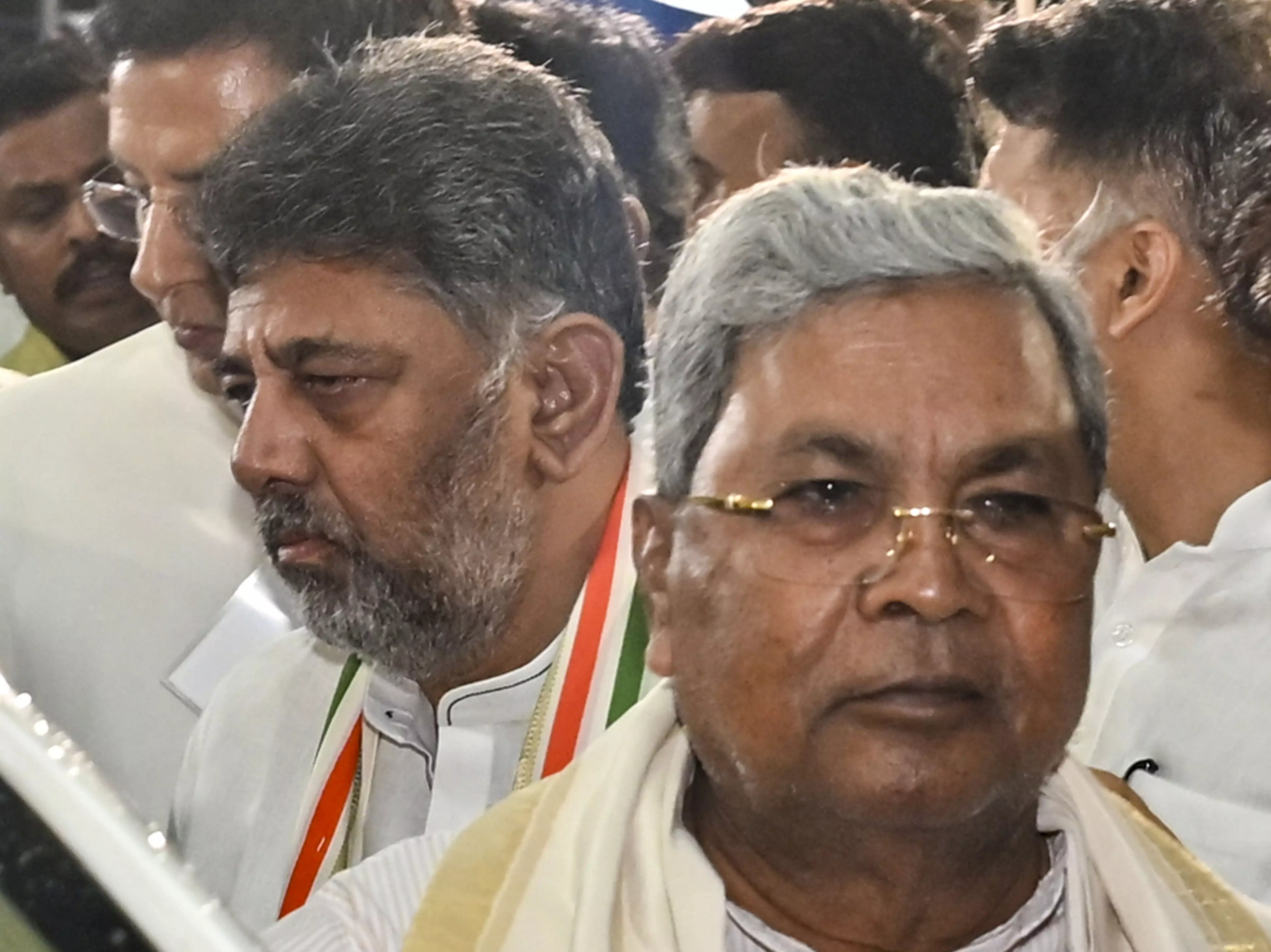 Shivakumar, Siddaramaiah to Meet Cong High Command in Delhi for Cabinet Talks Shivakumar, Siddaramaiah to Meet Cong High Command in Delhi for Cabinet Talks