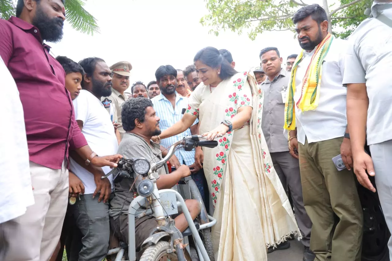 Anitha Highlights Welfare Initiatives During Payakaraopeta Visit Anitha Highlights Welfare Initiatives During Payakaraopeta Visit