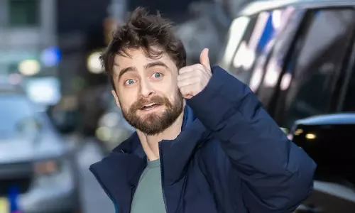 Daniel Radcliffe Says Son Isnt Aware of His Fame, Doesnt Want Him to Know Daniel Radcliffe Says Son Isnt Aware of His Fame, Doesnt Want Him to Know