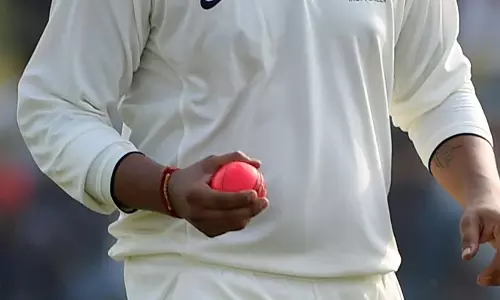 ICC To Allow Use of Pink Ball on Trial Basis in Tests Affected By Bad Light