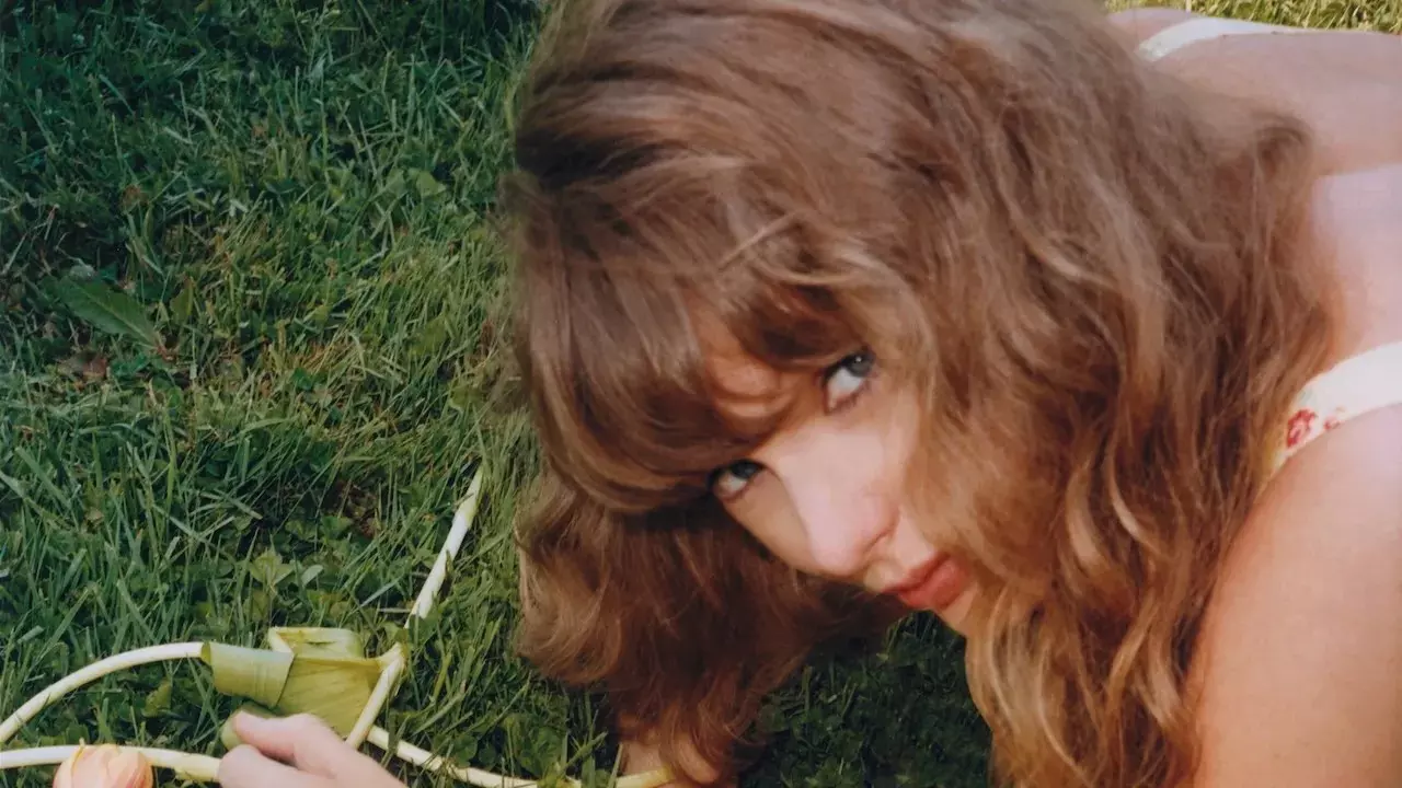 Taylor Swift Announces New Song for Toy Story 5 Taylor Swift Announces New Song for Toy Story 5
