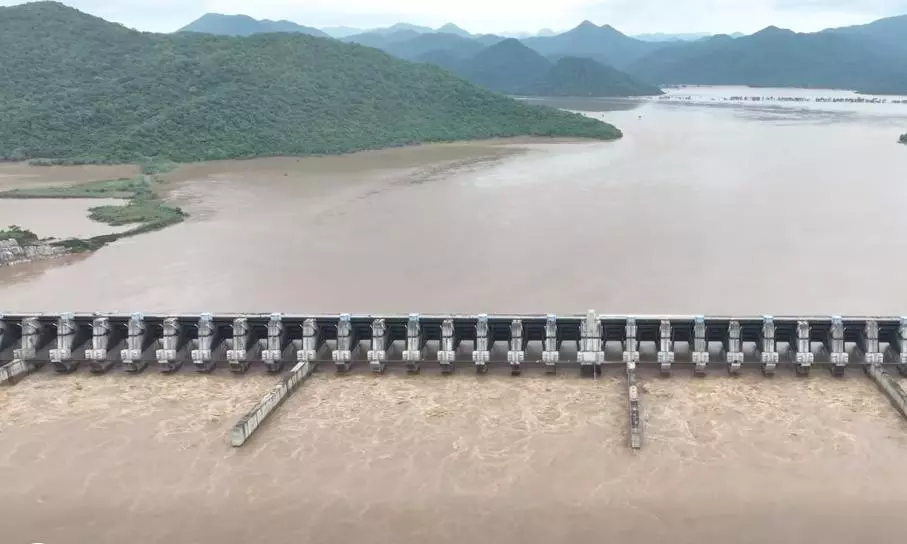 Flooding From Polavaram Project, Official Team on Inspection Visit Flooding From Polavaram Project, Official Team on Inspection Visit
