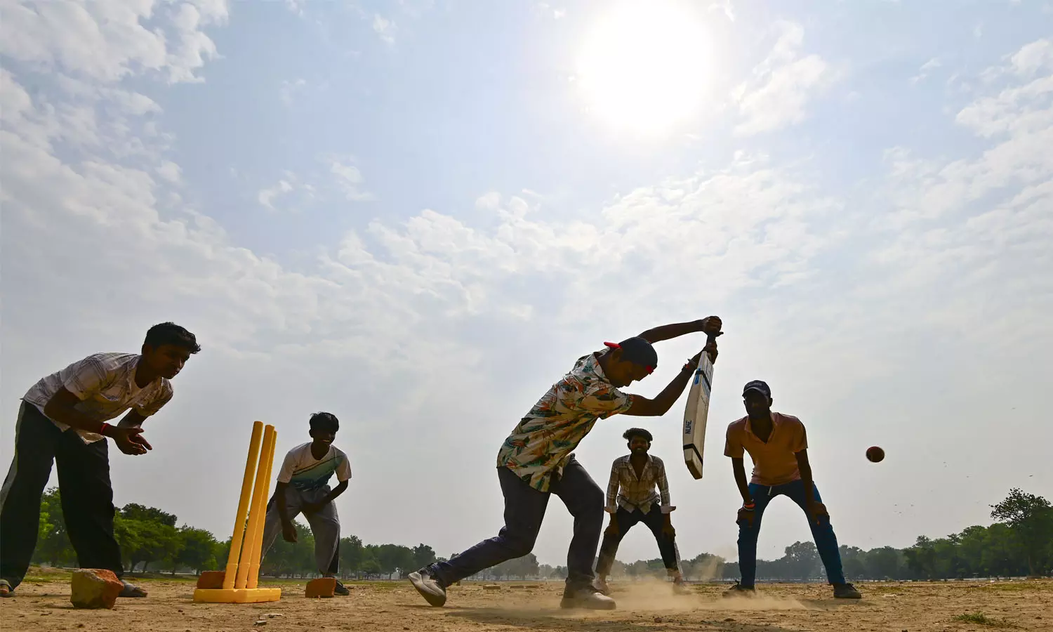Heatwave Conditions To Intensify In Several Parts Of Andhra Pradesh Heatwave Conditions To Intensify In Several Parts Of Andhra Pradesh