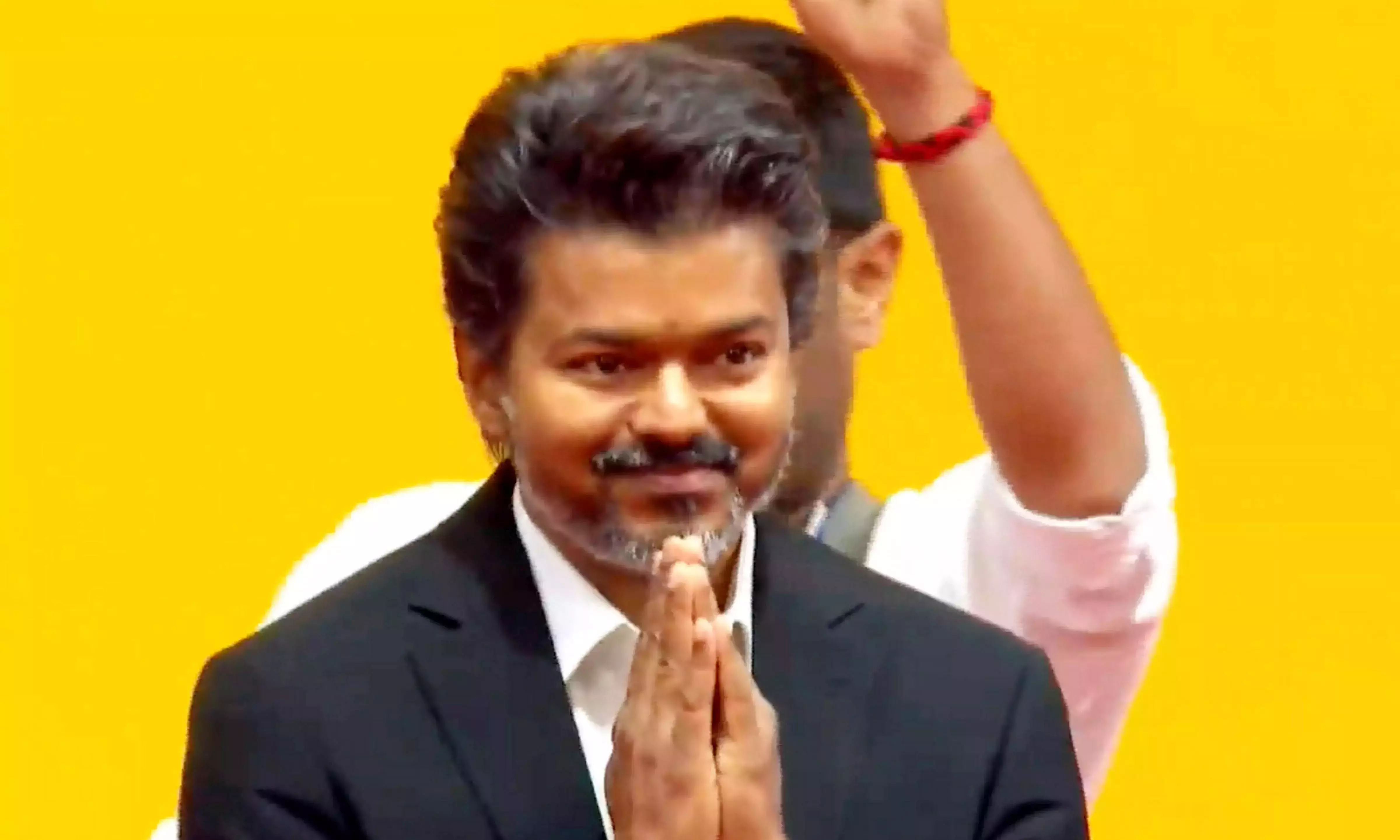 Setback For AIADMK As Former Ministers Defect Setback For AIADMK As Former Ministers Defect