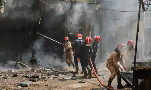 Hotel Cook Arrested in Delhi Fire That Killed 21 Hotel Cook Arrested in Delhi Fire That Killed 21
