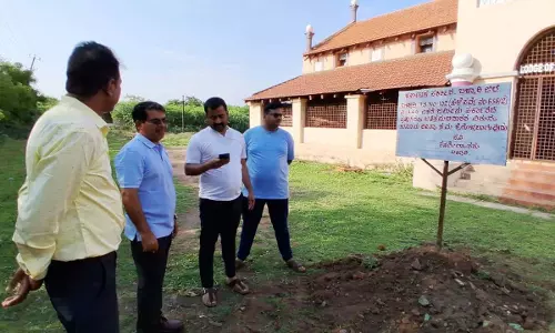 Ballari: Officials Take Possession Of Prime Property Following DCs Order Ballari: Officials Take Possession Of Prime Property Following DCs Order
