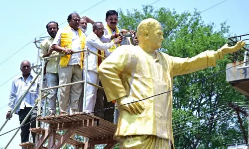 Garland on NTR Statue Set a Fire In Nalgonda, TD Leaders Protest Garland on NTR Statue Set a Fire In Nalgonda, TD Leaders Protest