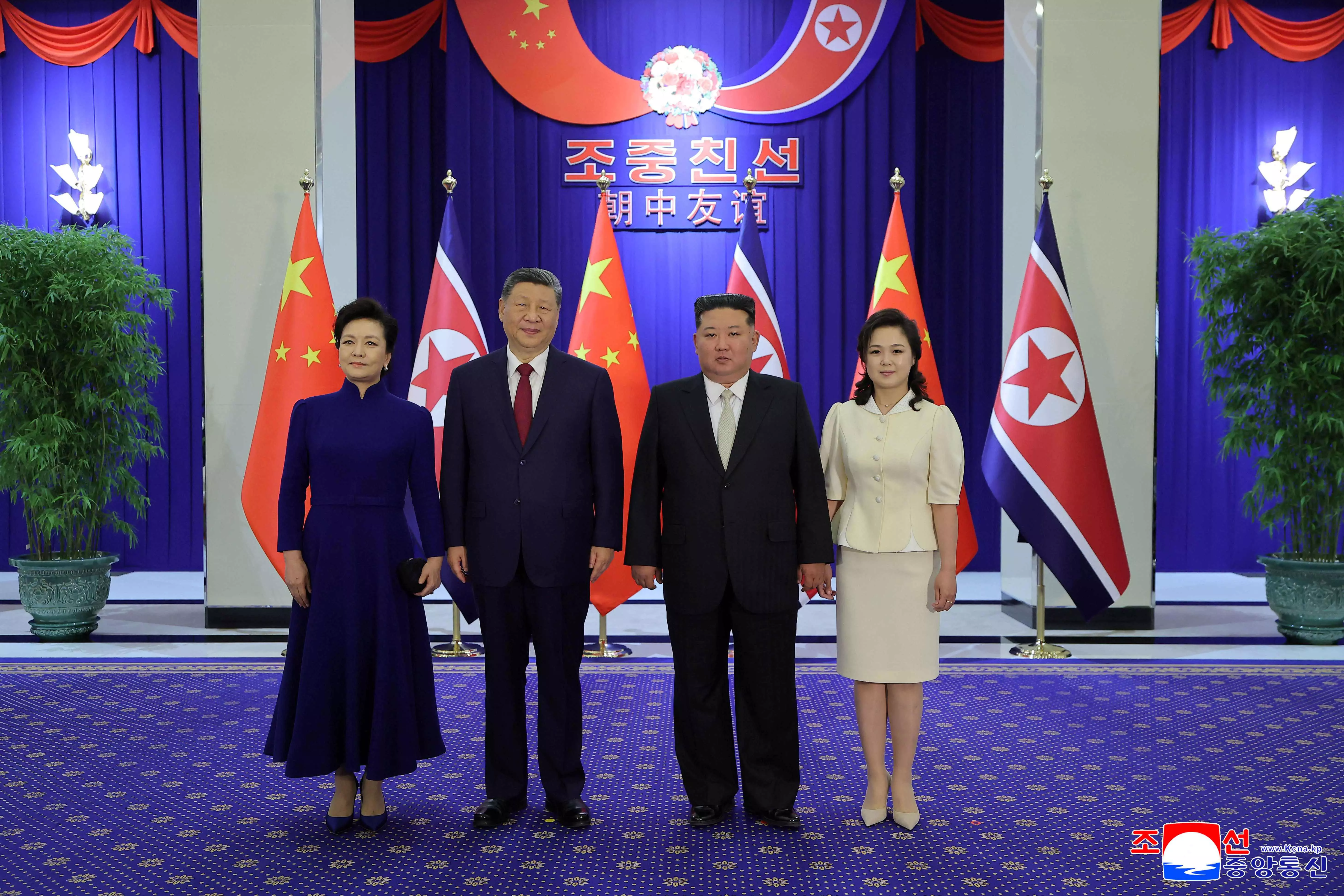 Xi and Kim Express Hopes for Greater Ties Between China and N Korea Xi and Kim Express Hopes for Greater Ties Between China and N Korea