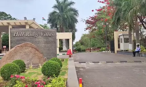 Mobile Phone Clue Cracks Hill Ridge Villa Theft
