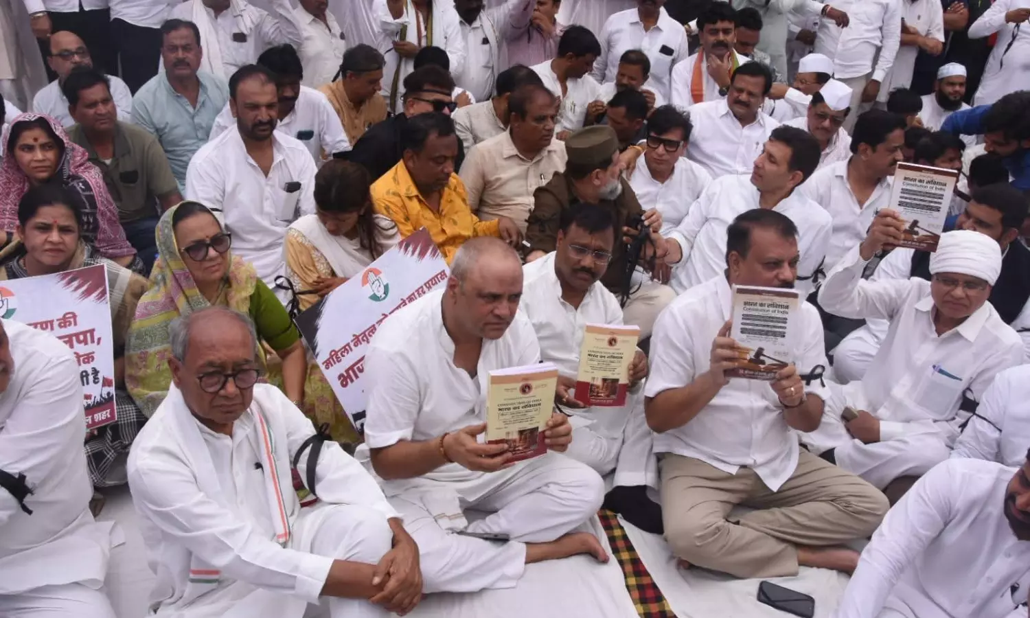 MP CM Says Natarajan Row Is Cong. Insider’s Job