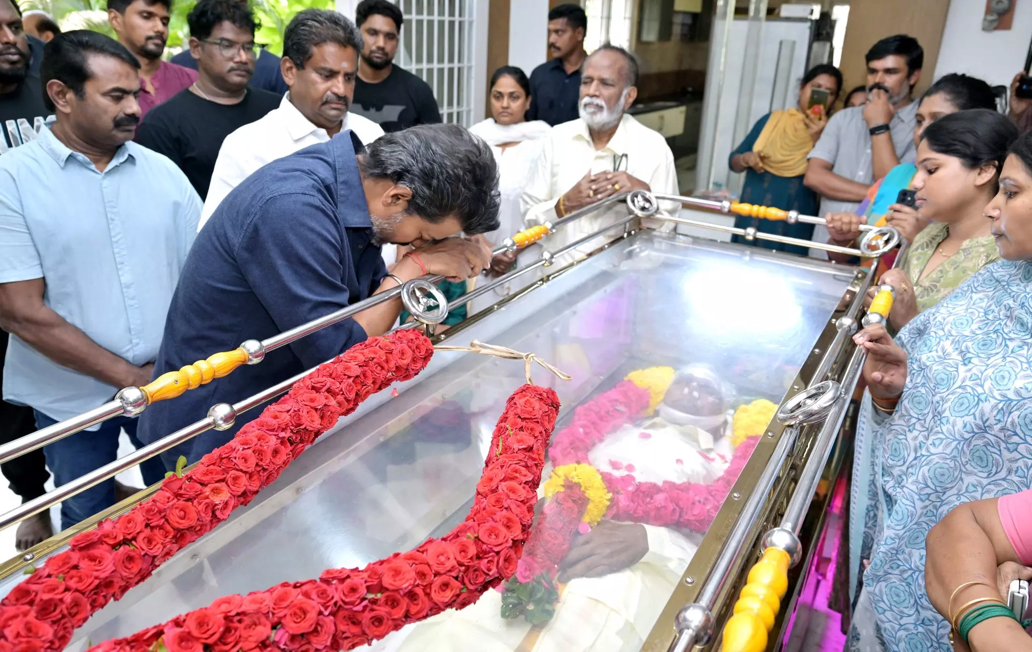 Tamil Nadu CM Vijay Visits Bharathirajas Residence, Announces State Honours Tamil Nadu CM Vijay Visits Bharathirajas Residence, Announces State Honours
