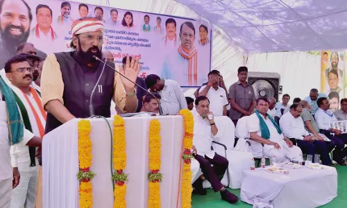 Minister Uttam Promises Desiltation of Reservoirs, Irrigation Projects Minister Uttam Promises Desiltation of Reservoirs, Irrigation Projects