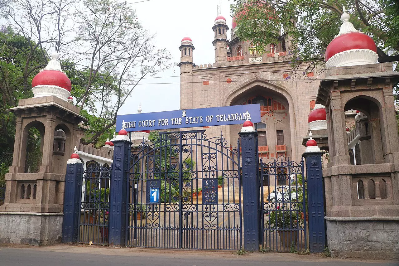 Telangana HC Directs State to File Response on Road Side Statues at Suryapet Telangana HC Directs State to File Response on Road Side Statues at Suryapet
