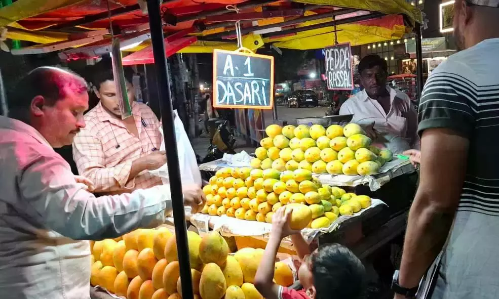 Officials Rule Out Mangoes As Cause Of Teen Deaths; Await Toxicology Report Officials Rule Out Mangoes As Cause Of Teen Deaths; Await Toxicology Report