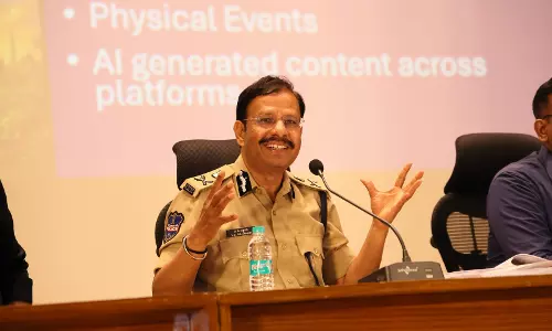 Sajjanar Urges Motorists to Update Contact Details on Vahan Portal Sajjanar Urges Motorists to Update Contact Details on Vahan Portal