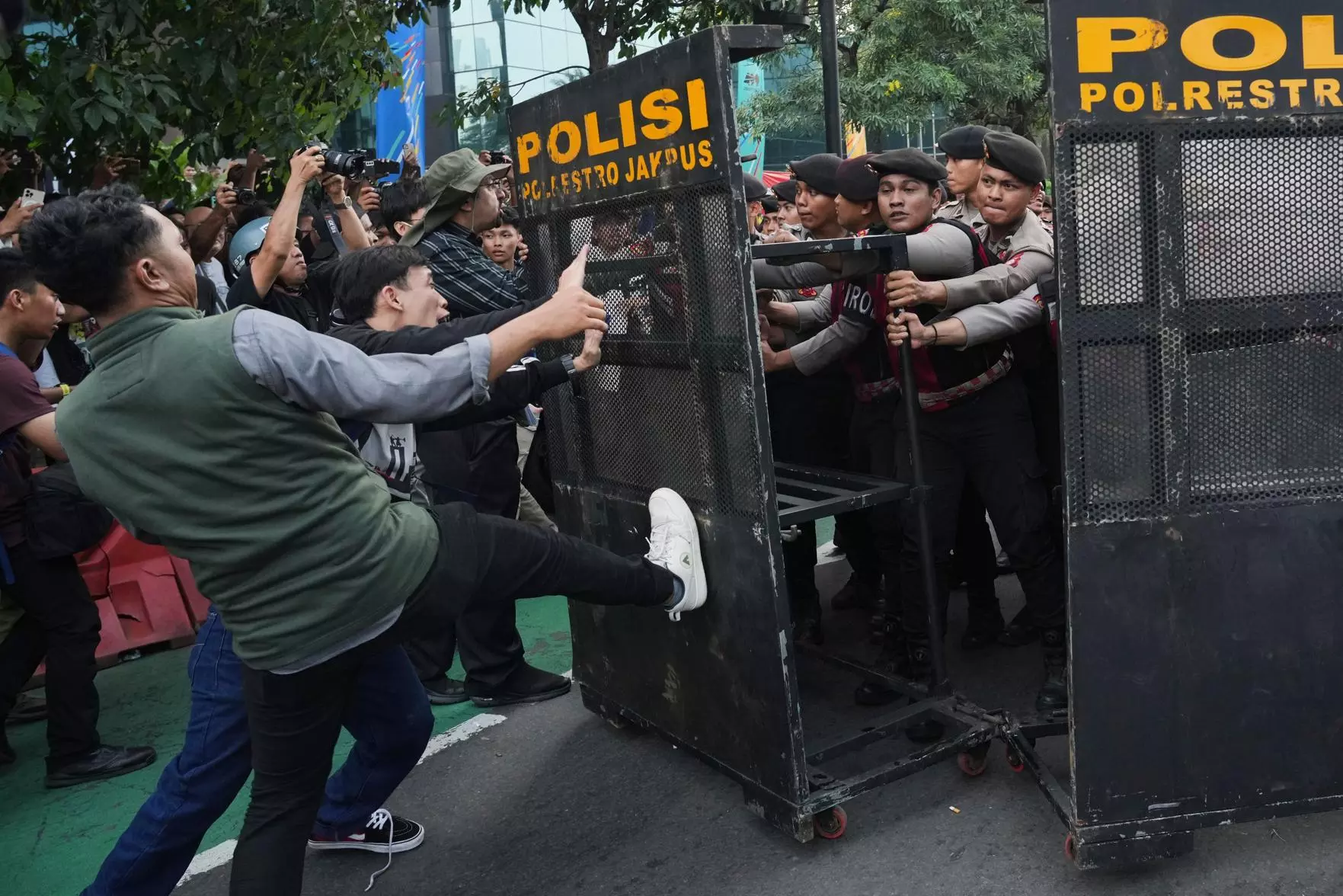 Indonesian Students Protest Government Policies As Economic Pressures Grow Indonesian Students Protest Government Policies As Economic Pressures Grow