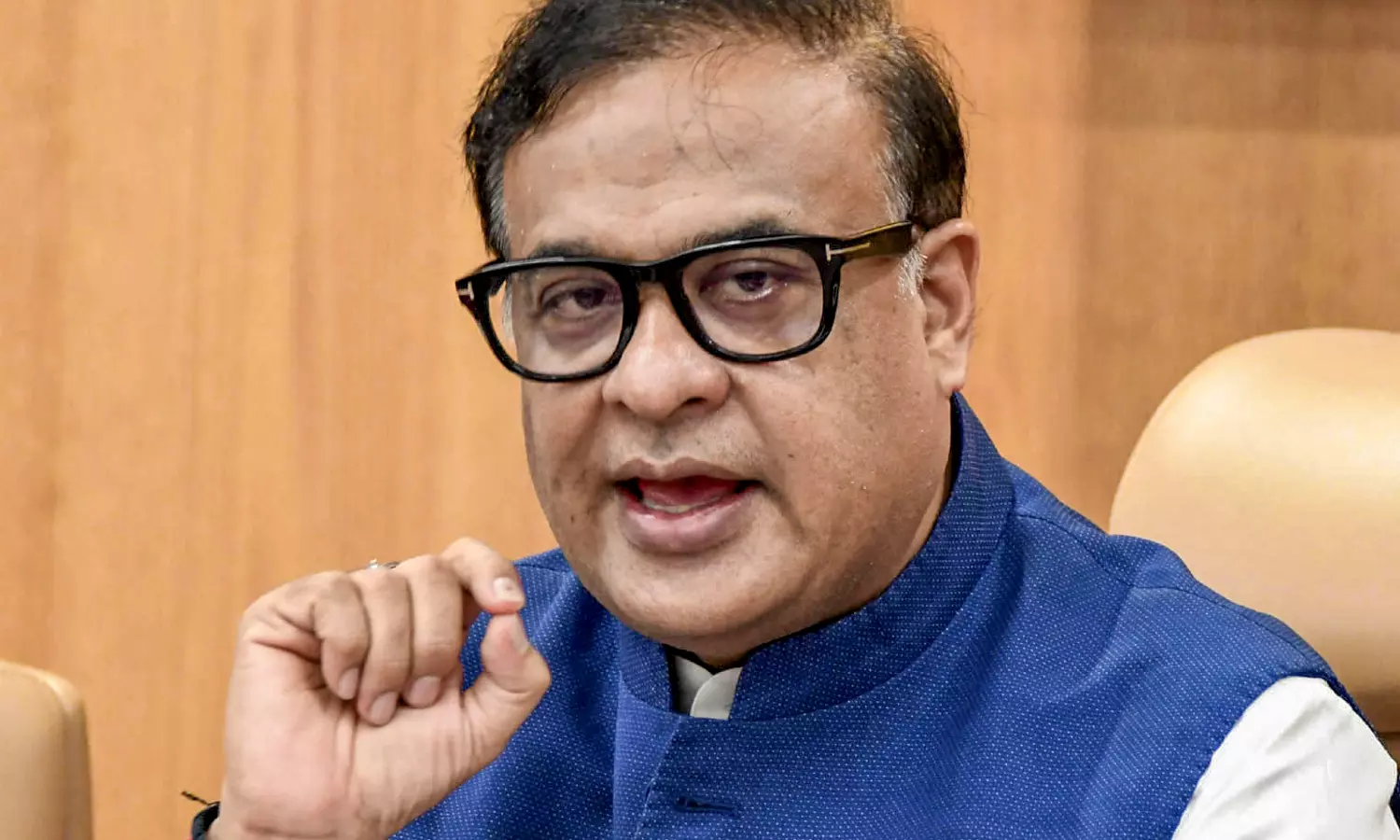 Assam Cabinet Decides No Aadhaar Issuance To Those Aged Above 18 Assam Cabinet Decides No Aadhaar Issuance To Those Aged Above 18