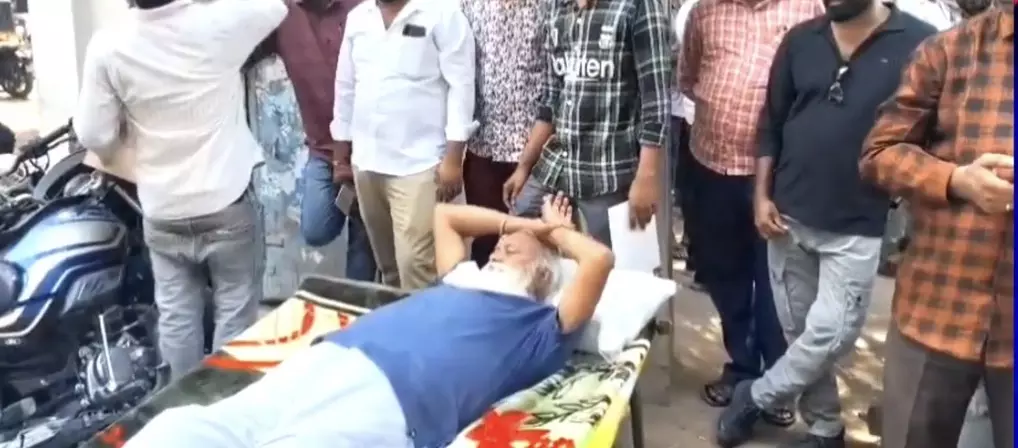 Tense Situation in Tadipatri as YSRCP Tries to Hold Protest Tense Situation in Tadipatri as YSRCP Tries to Hold Protest