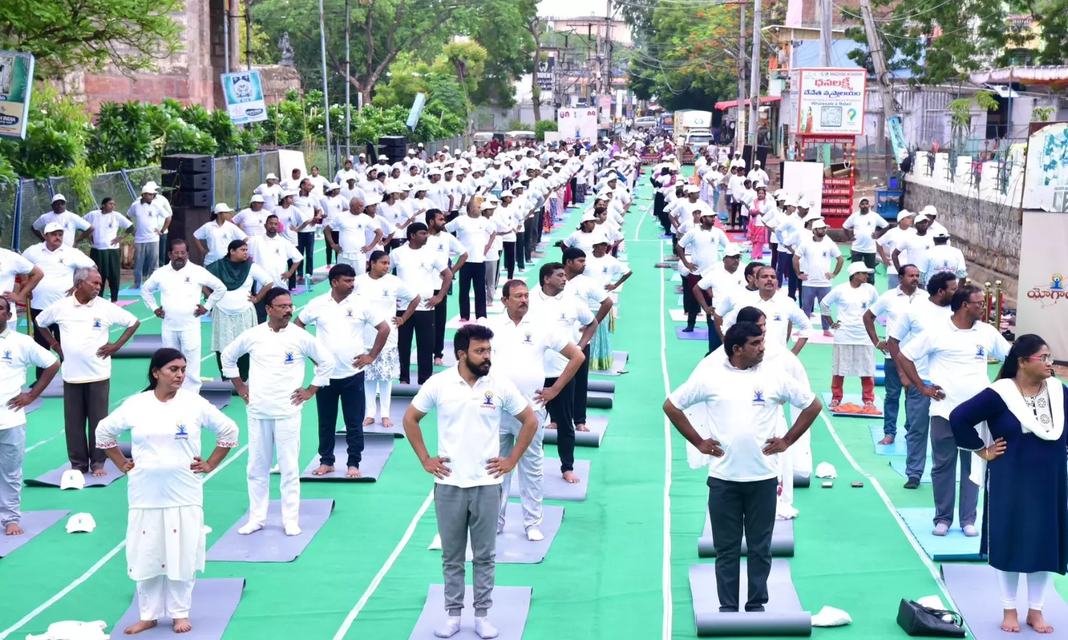 Large Turnout For Yoga Programme at Mangalagiri Temple Large Turnout For Yoga Programme at Mangalagiri Temple