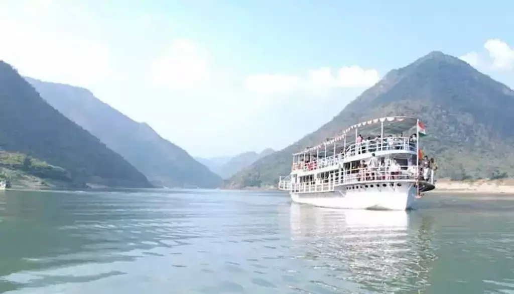 Boating Services to Papikondalu Suspended Pending Safety Audit Boating Services to Papikondalu Suspended Pending Safety Audit